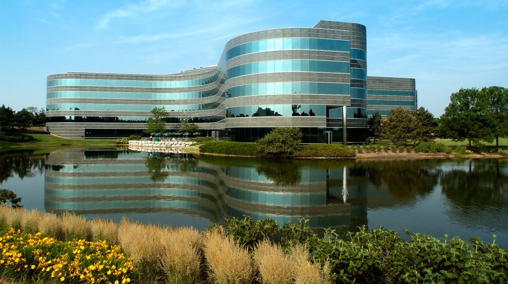 allstate corporate headquarters building water view 