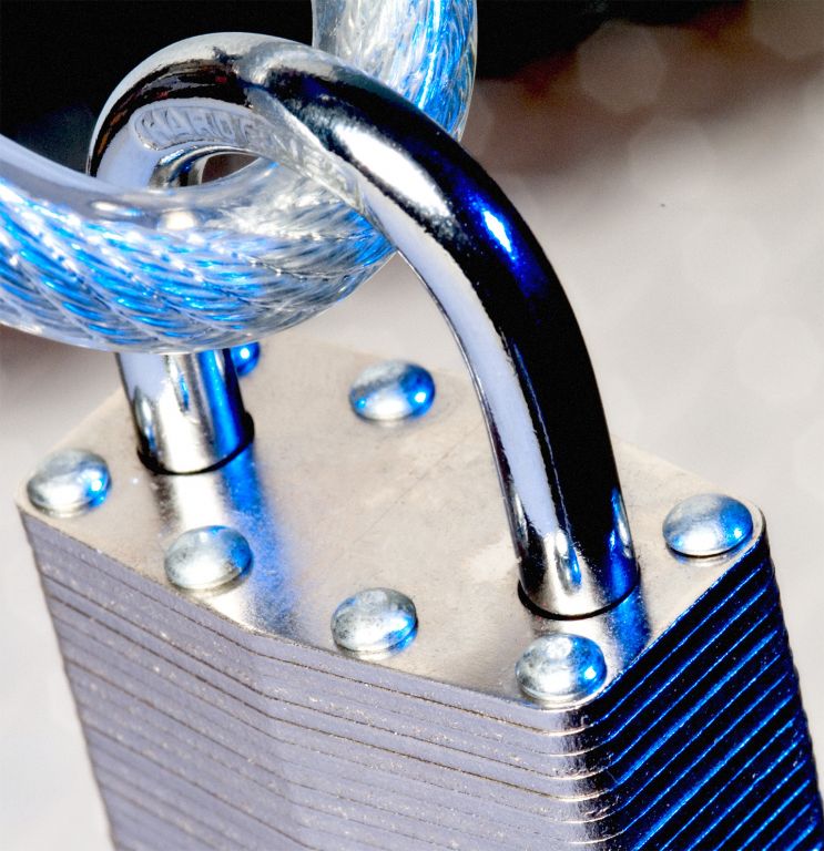 padlock product shot